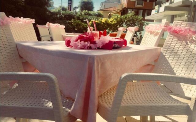 Hotel Villa Linda - Family Hotel - Nuova Costruzione Antisismica