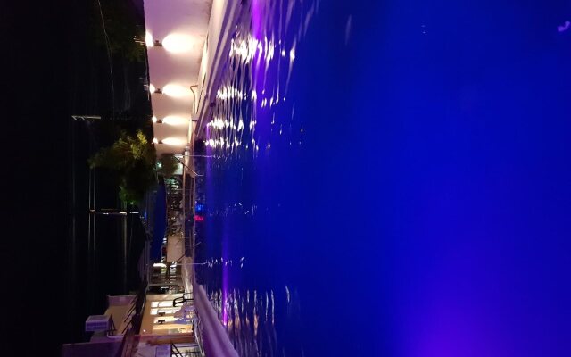 Basic Rooms Hotel