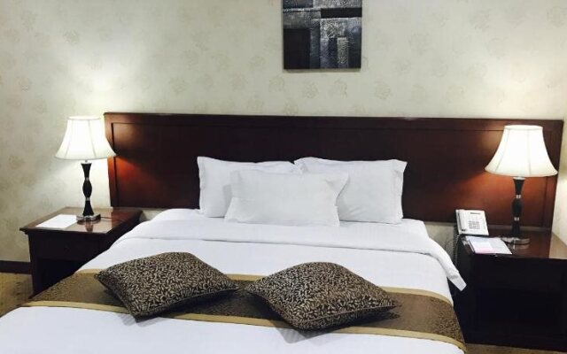 Romance Hotel