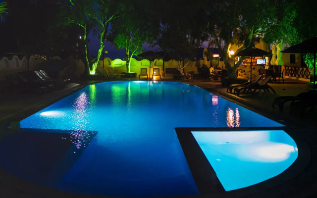 TheArtemis - Perissa Hotel