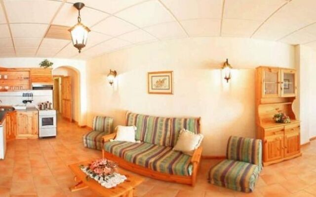 Mediterranea Hotel & Suites