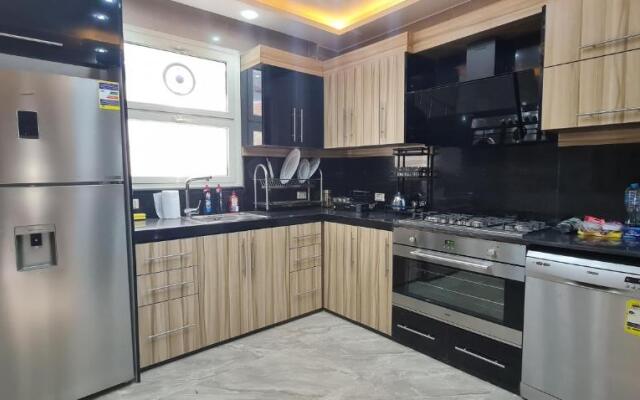 Amazing 5 Bedroom Villa with Private Swimming pool