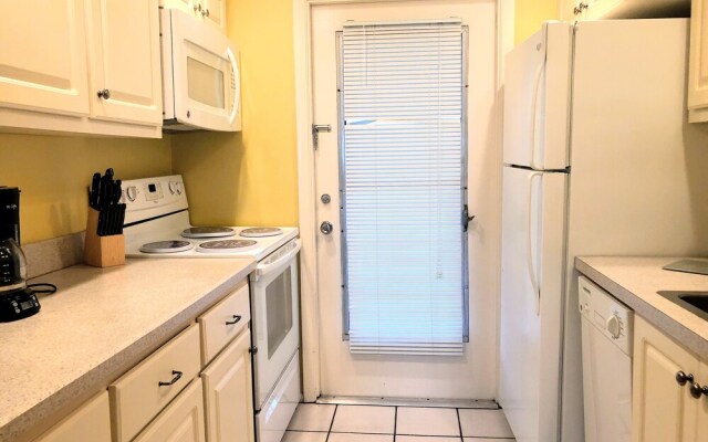Olde Naples Condo #815