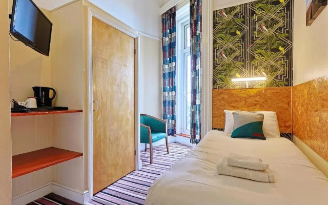OYO The Southcliff Hotel