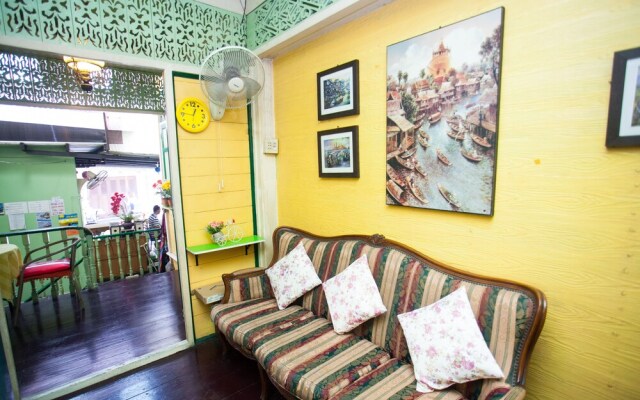 Laksameenarai Guesthouse - Hostel