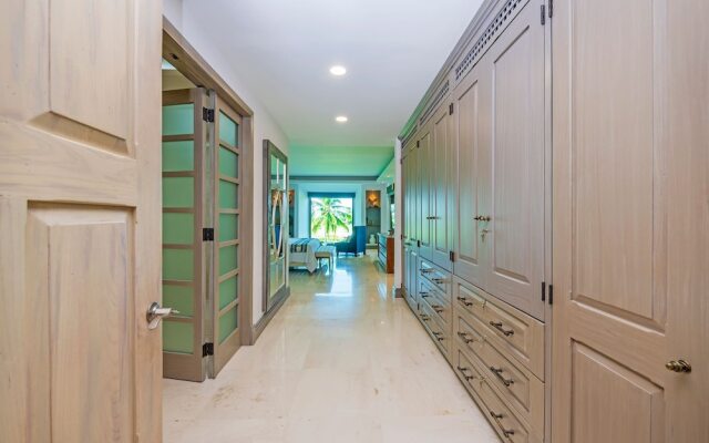 Amazing 3 Bedroom Condo