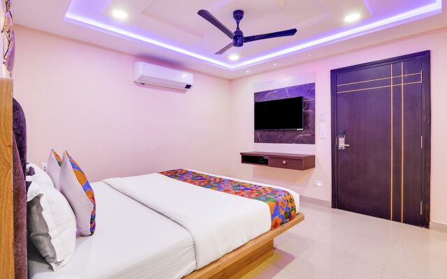 Fabhotel Prime Ravila Grand