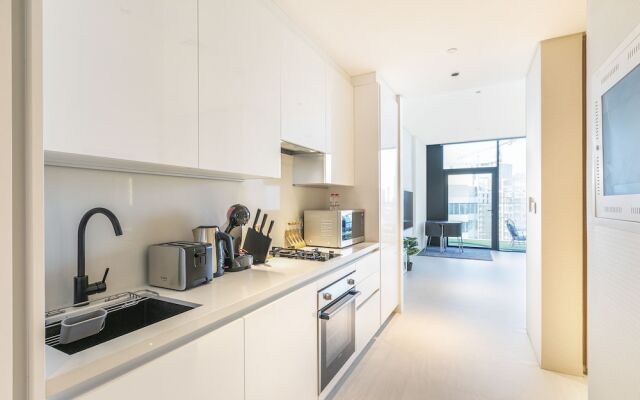 Driven Holiday Homes Marquise Square