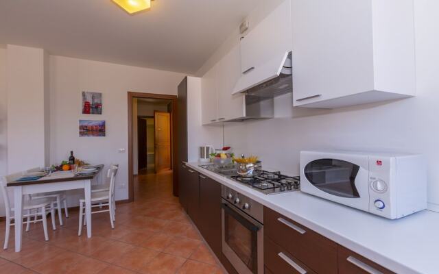 Fontana Del Lago Apt. 16