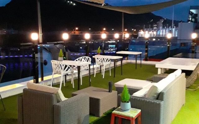 Tongyeong Grande Hostel