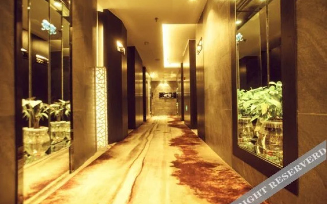 Minos Hotel