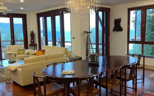 Seaview Residence