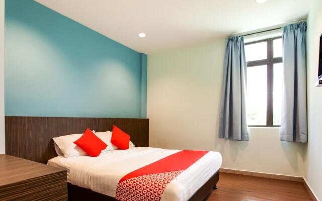 Space Hotel by OYO Rooms