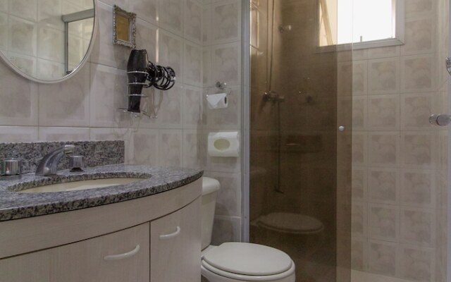 Apartamento na Rua Frei Caneca 750