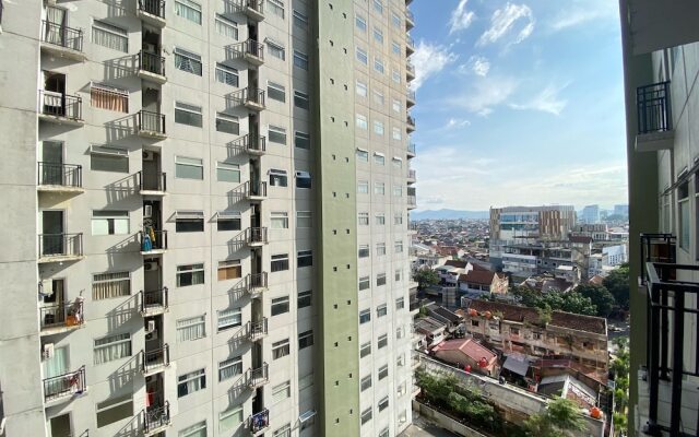 Artsy Private Studio Room At Grand Asia Afrika Bandung Apartment