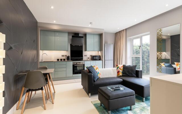 Amazing 1-Bed Apartment