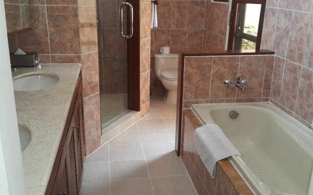 Emerald Villa B-18