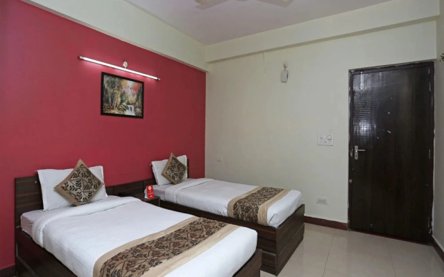 Oyo Flagship 26480 Hotel Nisa