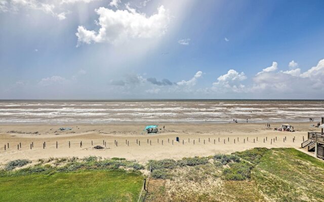 Villa Azul Galveston Home: Modern & Beachfront!