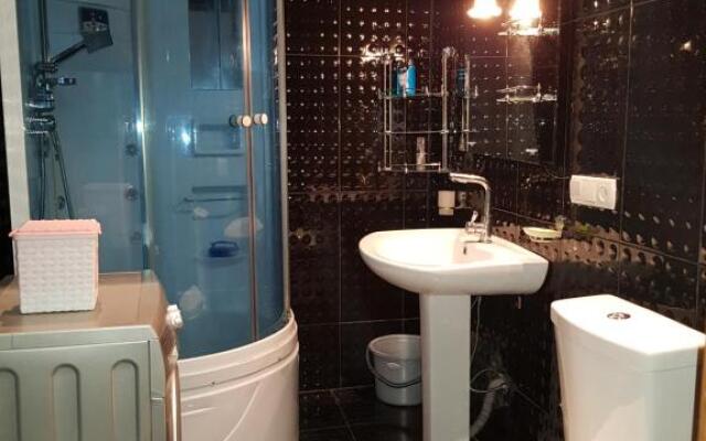 ESE 2 - Griboedovi str