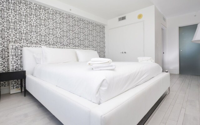 Miami World Rental - Mondrian 1216