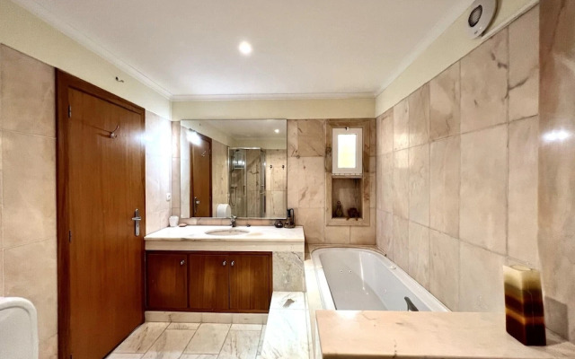 Vilamoura Amazing Golf Villa With Pool