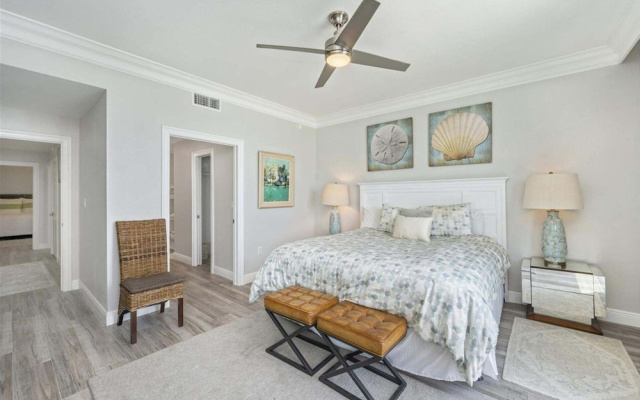 Shoreline Towers 2123 2 Bedroom Condo