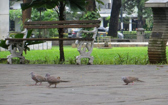 Maven Fatmawati Hotel