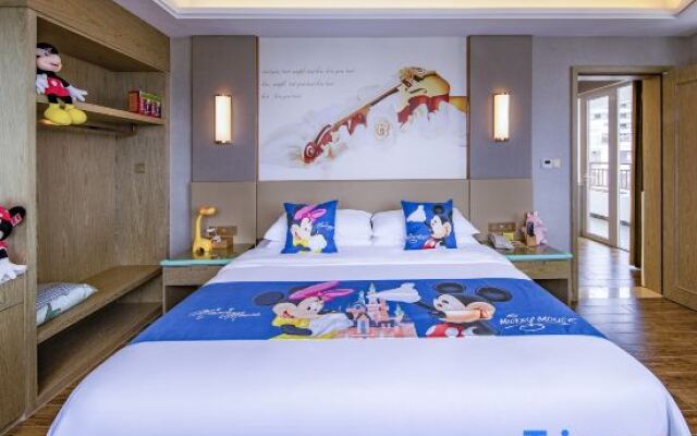 Vienna International Hotel (Sanya High-speed Railway Station)