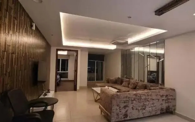 Goldcrest Luxury Apartments