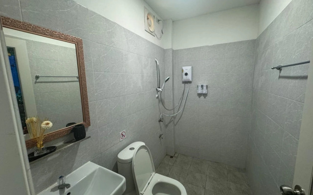 Toraneethai Homestay Amphawa