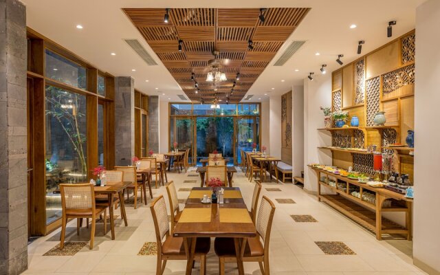 Daisy Boutique Hotel & Apartment