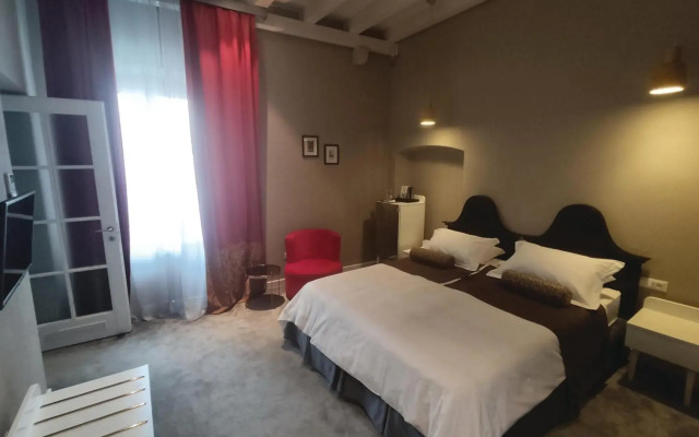 XII Century Heritage Hotel