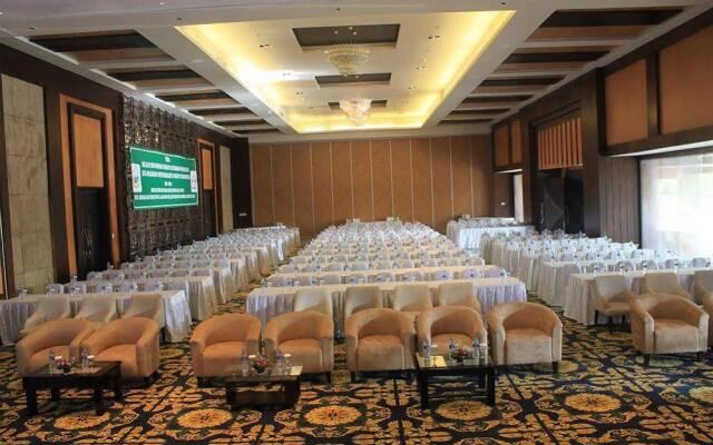 Harrads Hotel and Convention