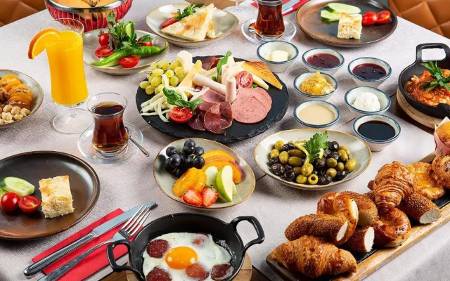 Mövenpick Hotel Istanbul Golden Horn