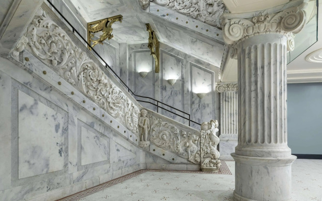 The Candler Hotel Atlanta, Curio Collection by Hilton