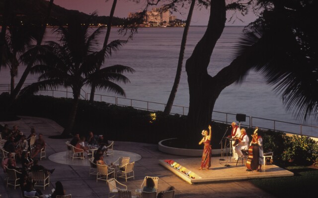 Halekulani Hotel