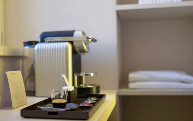 Room 230 Roma Luxury Suites