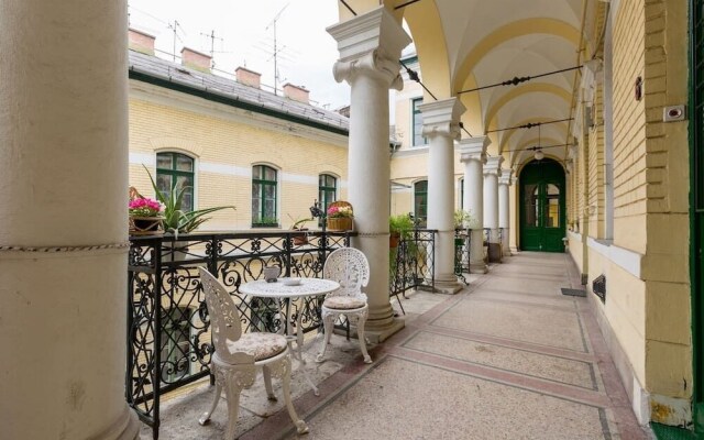 Hunyadi 3 Apartment