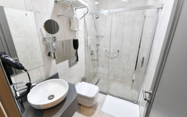 D'Lux Boutique Hotel