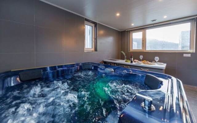 Gapyeong Ramu Poolvilla Pension