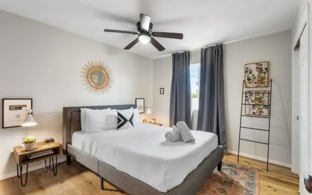 Fashion Square Apt4