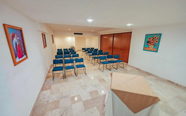Playa Suites