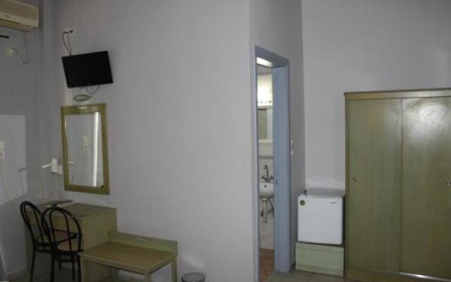 Hotel Avra