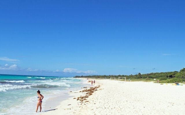 Real Bilbao Playa del Carmen by ChezPlaya