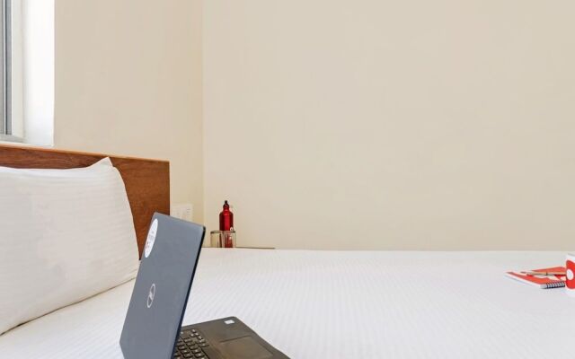 OYO Living 26804 Luxurious Studio Rooms