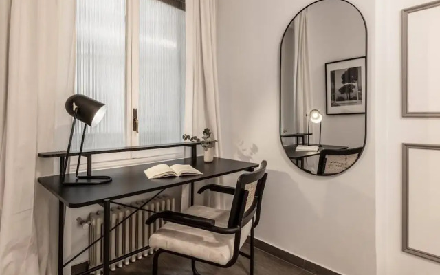 Real - 3 Bedroom and Terrace in Almagro