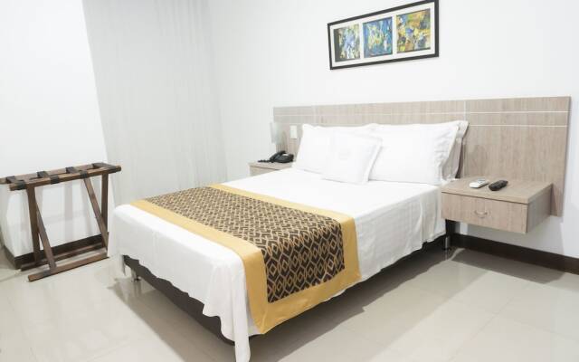 Hotel Cinco Monteria