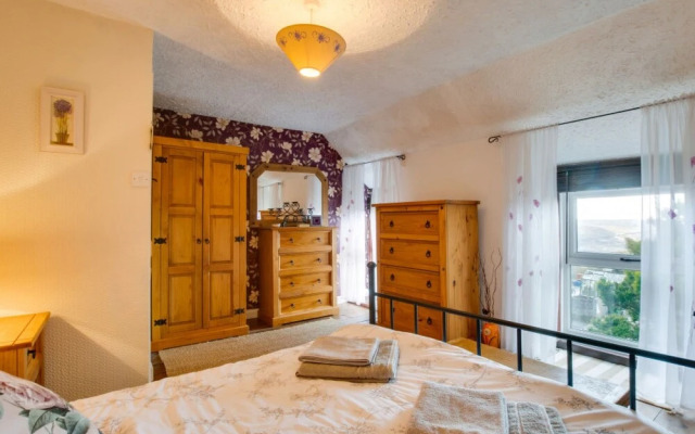 Fron Y Fron in Y Fron