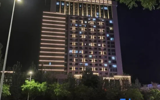 Time Hotel (Anning Sand Ship Outlets)